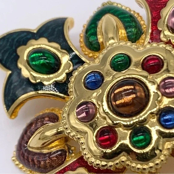 Joan Rivers Cabachon and Enamel Maltese Cross Brooch - Picture 5 of 7